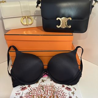 (Category: ) located in . Submitted by hollymum (Listing ID 1447950107, Image 1). Description: .