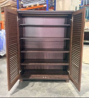 (Category: ) located in . Submitted by joggerislandfurniture (Listing ID 1447970582, Image 1). Description: .