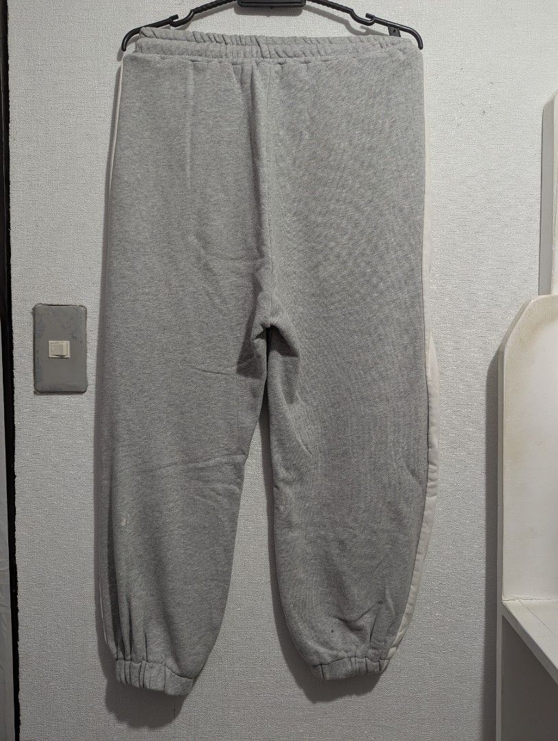 Light Gray Jogger Pants (Category: Other Bottoms) located in Pasig City. Submitted by igustnik (Listing ID 1447885358, Image 2). Description: RFS: DECLUTTERING SEE OTHER PICS FOR FLAWS FITS 28-32.