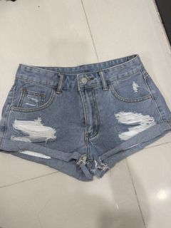 (Category: ) located in . Submitted by xiaol0ngba0 (Listing ID 1448055386, Image 1). Description: .
