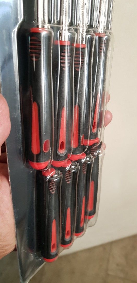 Lock Tool Pick set (Category: Construction Tools & Equipment) located in Makati City. Submitted by walangtubo (Listing ID 1447895745, Image 3). Description: 8pc pick and hook set 4pcs @ 6.5in 4pcs @ 9.5in all have 3.5i sure grip handles for the DIY and hobbyists...