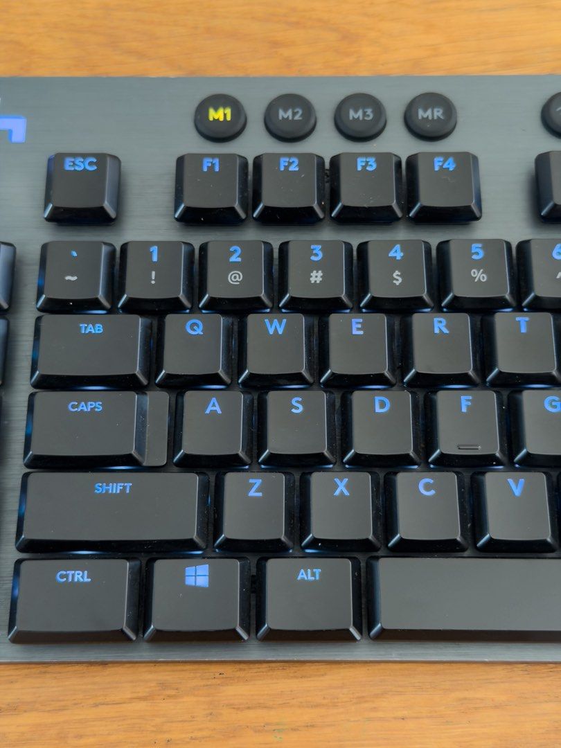 Logitech G915 Wireless RGB Mechanical Gaming Keyboard502173433280614403