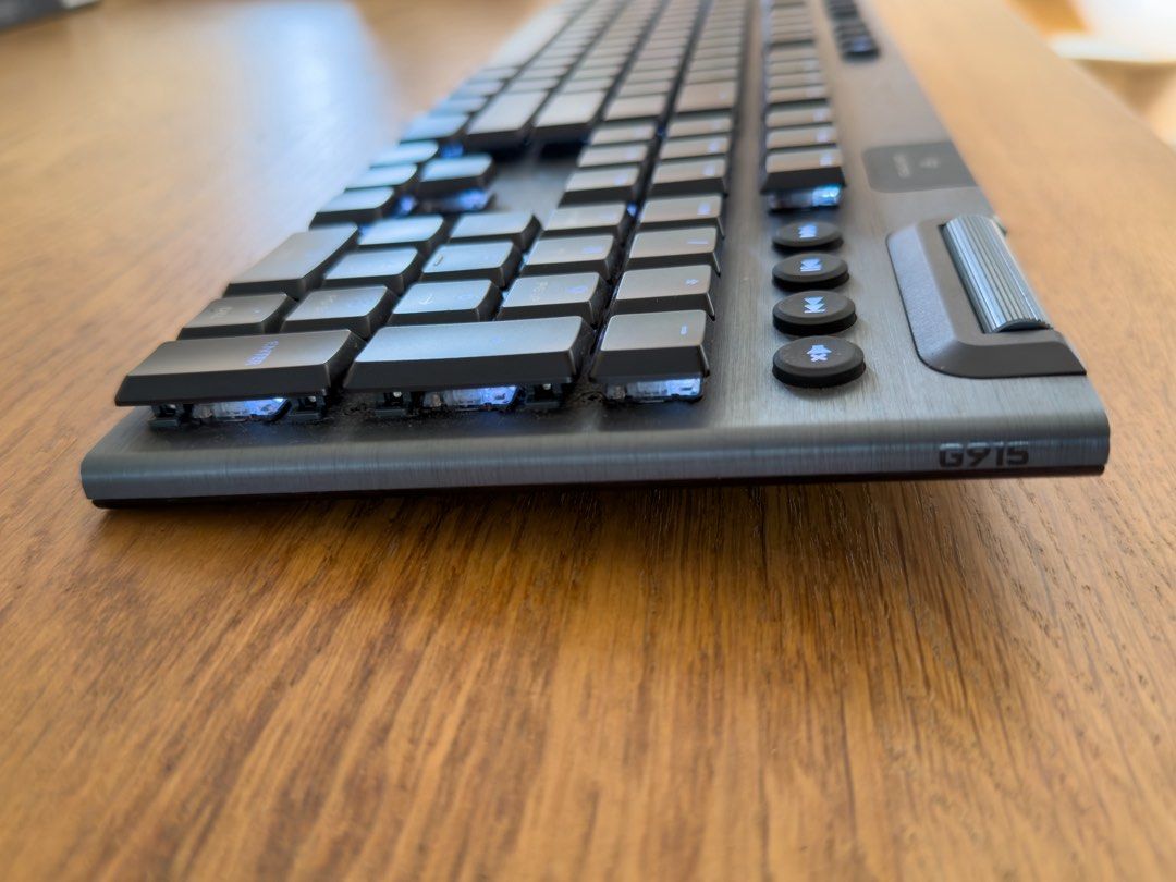 Logitech G915 Wireless RGB Mechanical Gaming Keyboard502173433280614404