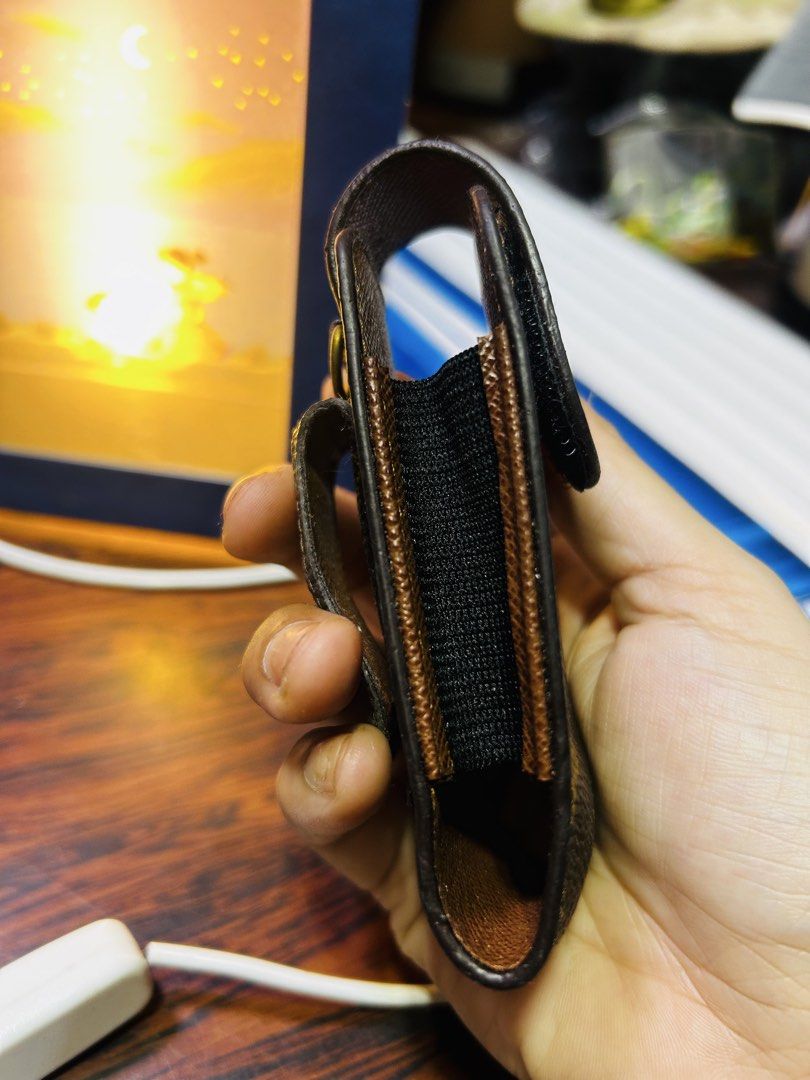Louis Vuitton Phone Case (Category: Cases & Sleeves) located in Manila. Submitted by starbalesukandjapansurplus (Listing ID 1448020117, Image 2). Description: .