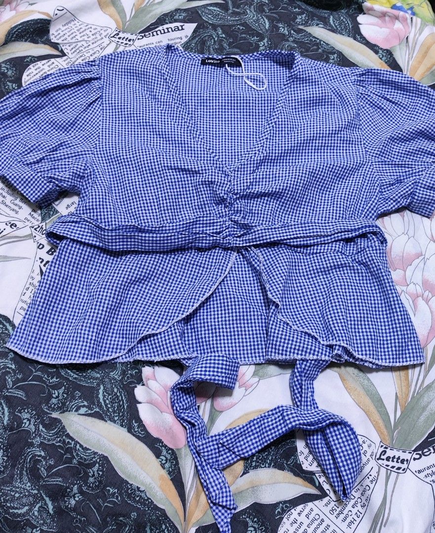 Lovito Gingham blouse (Category: Blouses) located in Makati City. Submitted by declutterwithcath (Listing ID 1448044630, Image 2). Description: - Only used once - Medium.