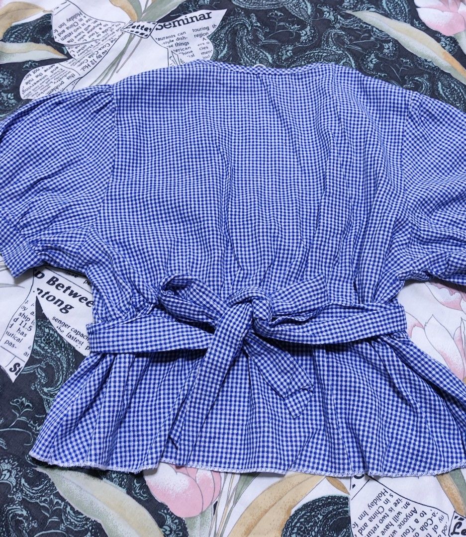Lovito Gingham blouse (Category: Blouses) located in Makati City. Submitted by declutterwithcath (Listing ID 1448044630, Image 1). Description: - Only used once - Medium.