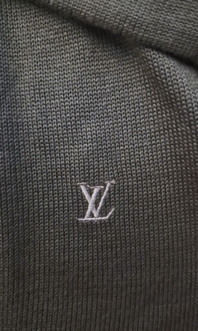 Lv knitted shirt ( unisex) (Category: Coats, Jackets and Outerwear) located in Pili. Submitted by the_g_thrift (Listing ID 1448017765, Image 3). Description: lv knitted size large on tag dimes: 21.5 x 26 off lang need wash parin kahit with hangtag galing hongkong box.