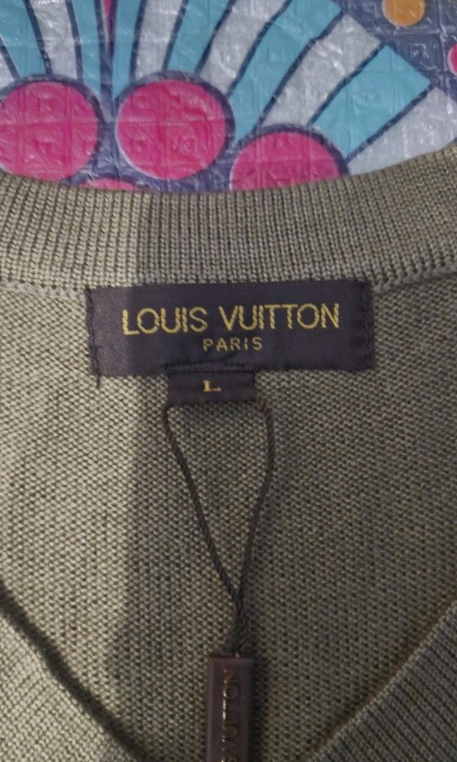 Lv knitted shirt ( unisex) (Category: Coats, Jackets and Outerwear) located in Pili. Submitted by the_g_thrift (Listing ID 1448017765, Image 2). Description: lv knitted size large on tag dimes: 21.5 x 26 off lang need wash parin kahit with hangtag galing hongkong box.