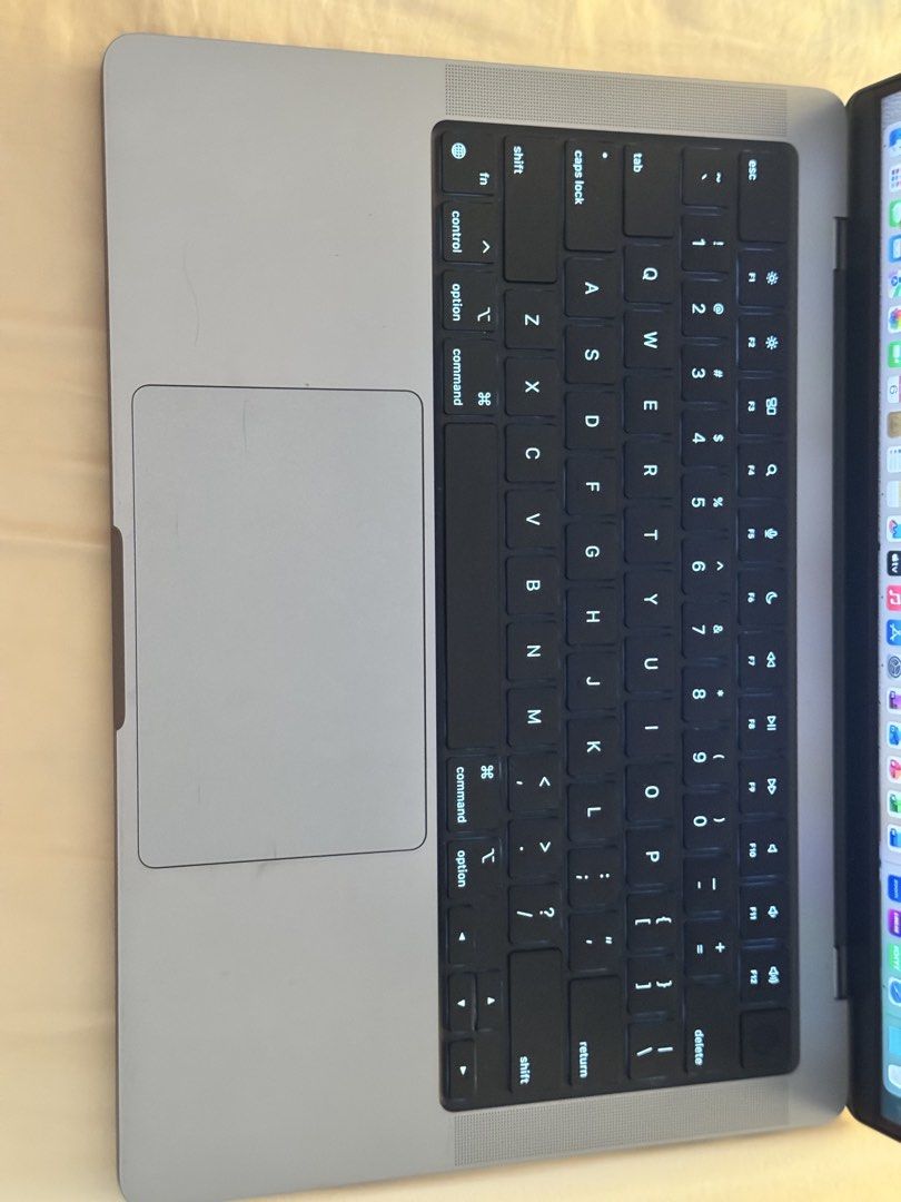 Macbook Pro M3 14" (Category: Laptops & Notebooks) located in San Juan City. Submitted by damikaellaa (Listing ID 1447952232, Image 2). Description: Still nego! Dm for more photos - 8gb - 1tb ssd - 10 cycle count - 100% batt health - 1 small dent as seen on photos.