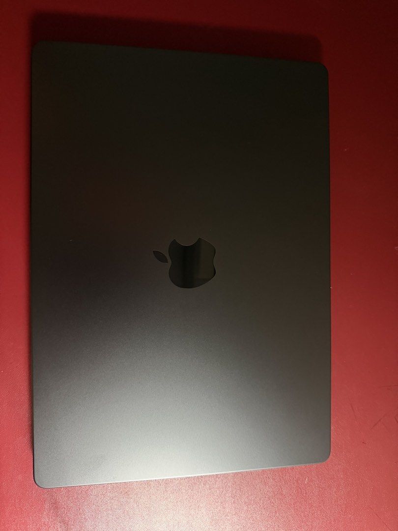 Macbook Pro M5502177996400250884