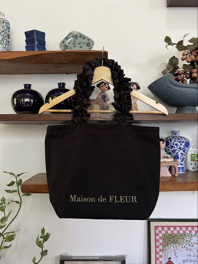 MAISON DE FLEUR (Category: Luxury Bags & Wallets) located in Solano. Submitted by aljoners (Listing ID 1448005983, Image 1). Description: Color rate: 9.5/10 Condition: 10/10 Issue/s: None “Color may vary due to lighting”.