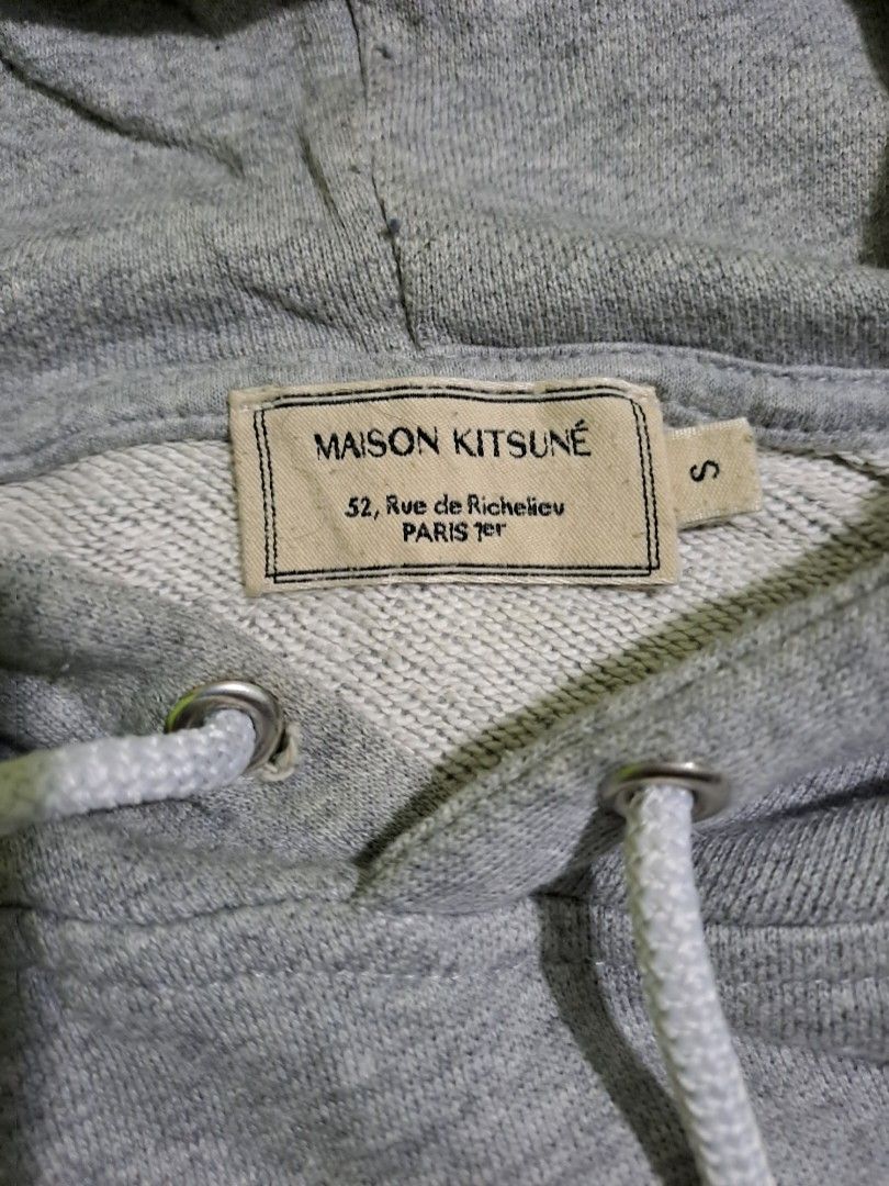 Mason kitsune tricolor Fox Hoodie Jacket (Category: Coats, Jackets and Outerwear) located in Baguio. Submitted by che1224 (Listing ID 1448017622, Image 2). Description: Mason kitsune tricolor Fox Hoodie.