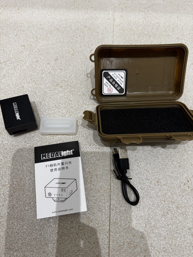 Medalight F1 Mini Flash (Category: Flashes) located in Cabanatuan. Submitted by riveraaly (Listing ID 1447913533, Image 2). Description: MEDALight F1 Mini Flash Ultra-compact and lightweight manual flash with a universal hot shoe. Used only 2–3 times. Excellent condition..