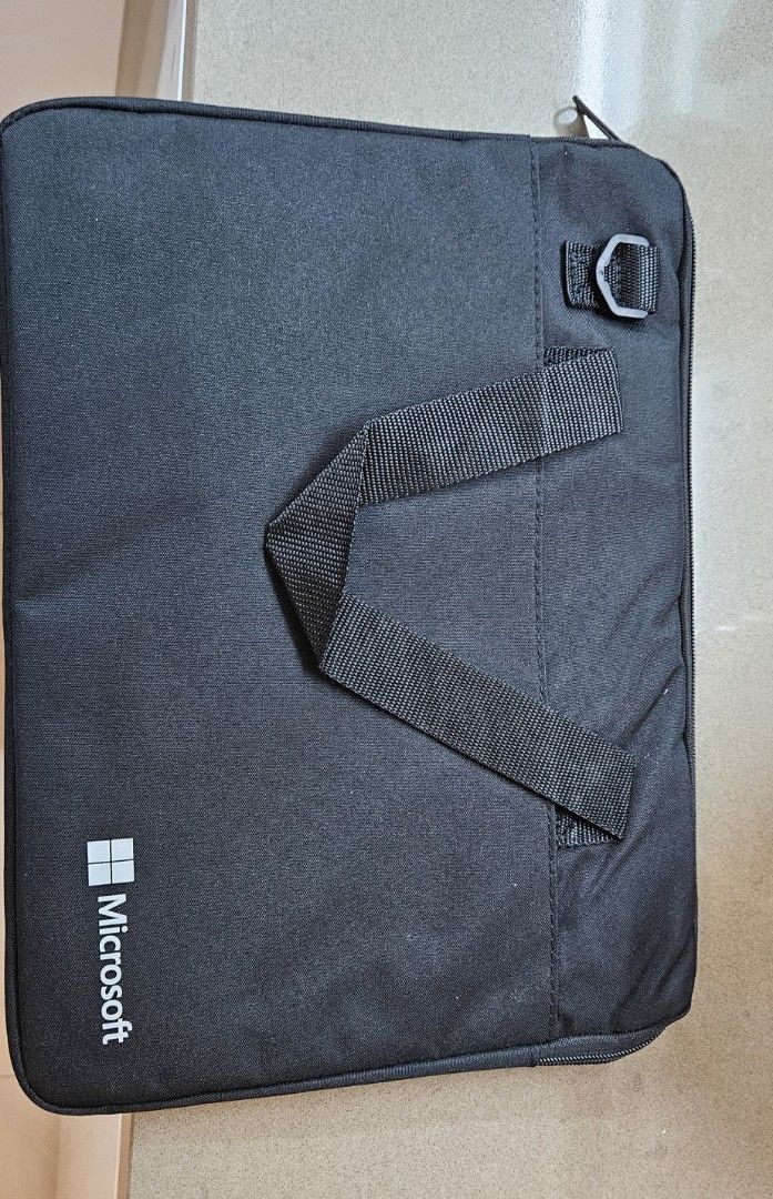 Microsoft Black Laptop Bag with Handles501790167448965120
