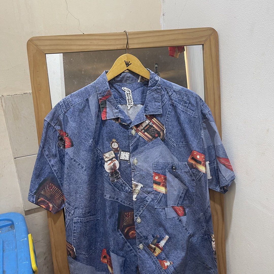 MUSINGWEAR Japan Pocket Open Collar Pattern Shirt (Kategori: Atasan) berada di Semarang. Dikirim oleh viva_la_vida.labsstudio (ID iklan 1447888402, Gambar 3). Deskripsi: NEW ARRIVAL! retail store 1jt -MUSINGWEAR Japan Pocket Open Collar Pattern Shirt -Size Xlarge (73x64cm) -9/10 Good Condition *likeee new bangettt warna pekat bangetttt *best material cakep untuk daily use -Made in Japan Tanyakan sedetail apapun sebelum membeli! Setiap pesanan aka