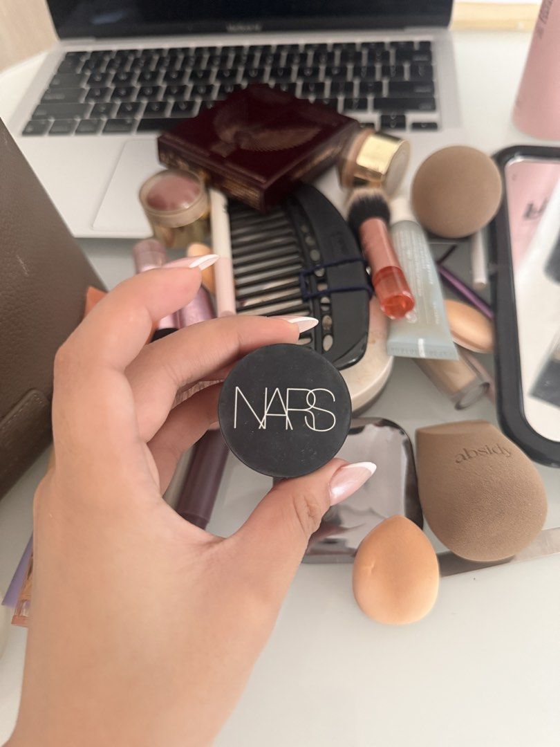 NARS Radiant Creamy Concealer (Category: Makeup) located in Pasig City. Submitted by andrei.decyy (Listing ID 1447979877, Image 1). Description: Shade: Macadamia Used like less than 10x .