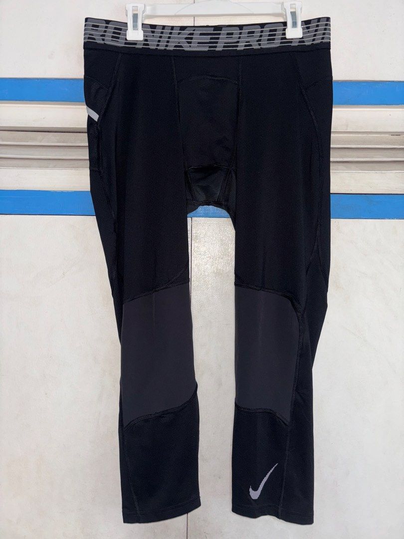 Nike Pro Dri-Fit Compression Tights XXL (Category: Activewear) located in Pasig City. Submitted by timmybatoon (Listing ID 1448077070, Image 1). Description: Nike Pro Compression Tights (BLACK) Size on tag: 2XL (MENS) Dimensions: 32-40inW x 32.5inL Price: 800 - Black Nike Pro Dri-Fit compression tights - Size: XXL - Cropped length (hits below the knee) - Comfortable waistband with Nike branding - Ideal for workouts and running - Made in Sri Lanka