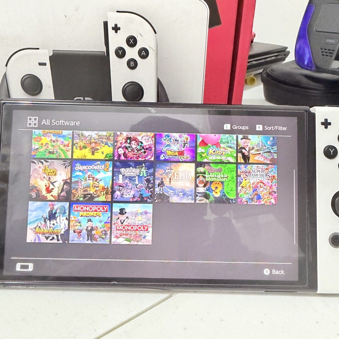 Nintendo switch jb 512 sandisk extreme gold (Category: Nintendo) located in Valenzuela. Submitted by gearpandaph (Listing ID 1447958170, Image 3). Description: Nintendo switch jailbreak 512 with San disk extreme (Gold v30) permanent dat 0 Complete accesories with box Game listed check on the post pictures I can teach you how to download via pc Thankyou! Valenzuela Open for swap pm lang.