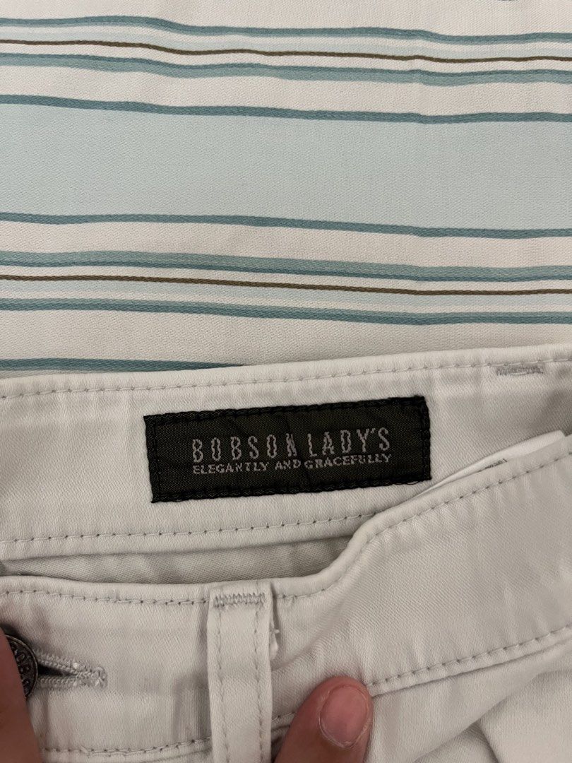 Bobson Off white highwaisted straight pants (Category: Jeans) located in Tuguegarao City. Submitted by declutterf (Listing ID 1447963688, Image 3). Description: Veryy flattering on Highwaisted Measurements on the photo Bobson jeans, very high qualityy.