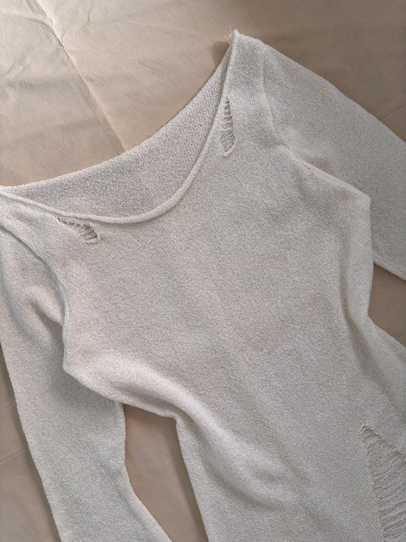 Off-White Distressed Knit Long Sleeve Top (Category: Longsleeves) located in Malabon City. Submitted by ellaeiry (Listing ID 1447979641, Image 2). Description: Size: S-M flat lay measurements: w: 16” in. l: 27.5” in. Brand: N/A Condition: No flaws Price: PHP 290 - color may vary due to lighting - as a second-hand garment, it may have details that went unnoticed - please don’t hesitate to message me for any inquiries, thank you! 💌 tags: coquette,