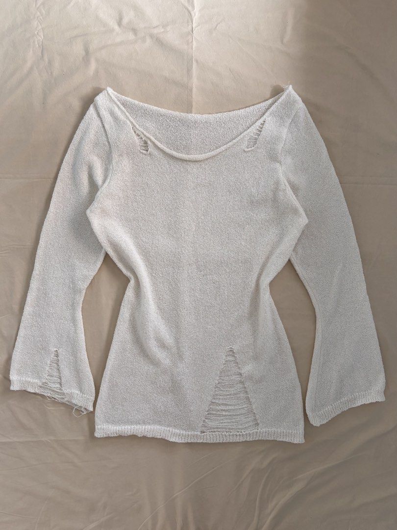 Off-White Distressed Knit Long Sleeve Top (Category: Longsleeves) located in Malabon City. Submitted by ellaeiry (Listing ID 1447979641, Image 1). Description: Size: S-M flat lay measurements: w: 16” in. l: 27.5” in. Brand: N/A Condition: No flaws Price: PHP 290 - color may vary due to lighting - as a second-hand garment, it may have details that went unnoticed - please don’t hesitate to message me for any inquiries, thank you! 💌 tags: coquette,