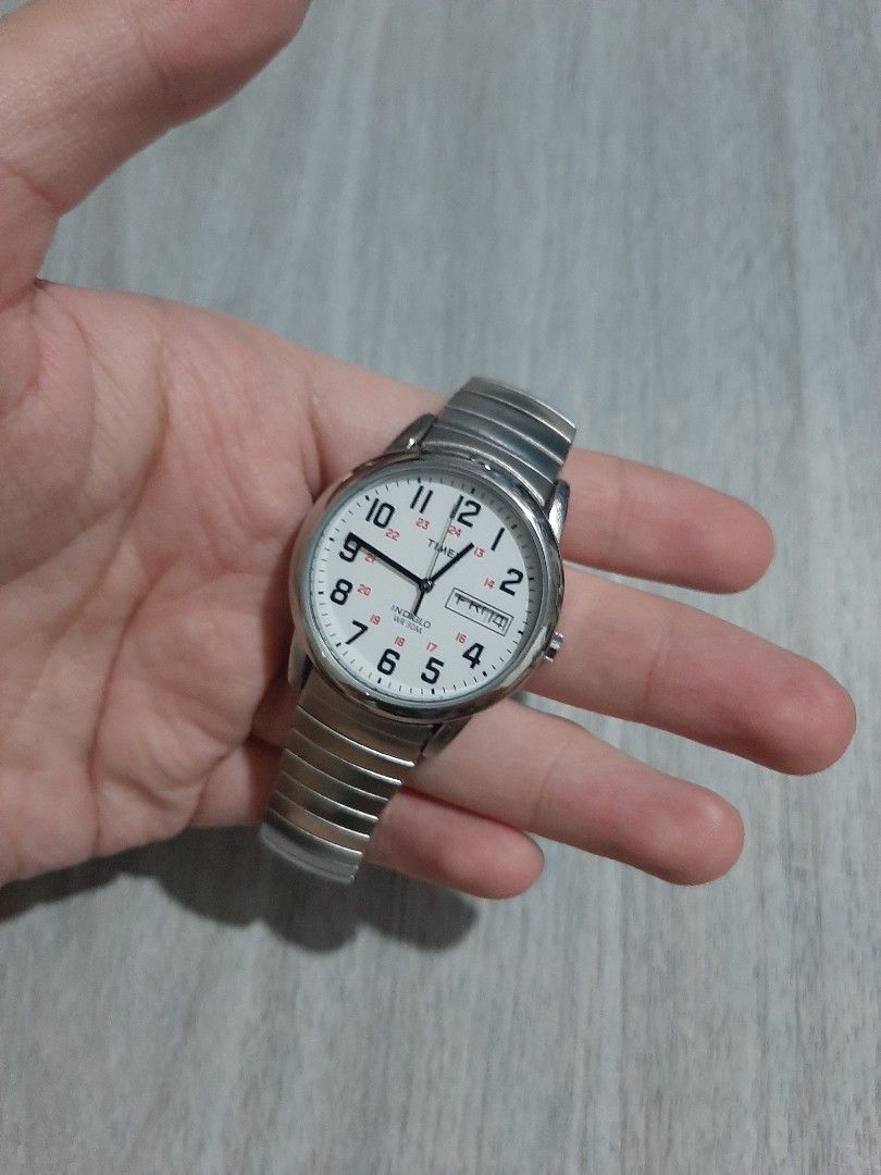 Original Timex Classic Unisex Watch (Category: Men's Watches) located in Mandaluyong City. Submitted by time_machine28 (Listing ID 1448032032, Image 2). Description: SALE... SALE... SALE SALE... SALE... SALE 1,860 pesos only timex classic unisex watch original / legit brand new condition 9.5/10 ratings selling low watch only silver tone no issue white dial expanded strap fits up to 7 inches wrist bought in us size 35mm unisex srp 5.8k mandaluyong