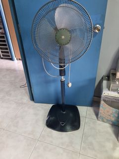(Category: ) located in . Submitted by jcleanexpress (Listing ID 1447912201, Image 1). Description: .