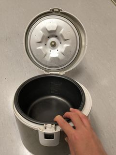 （分類：）位於 。 由 yeevachan 提交（商品編號 1447974285，圖片 1）。簡介： 。