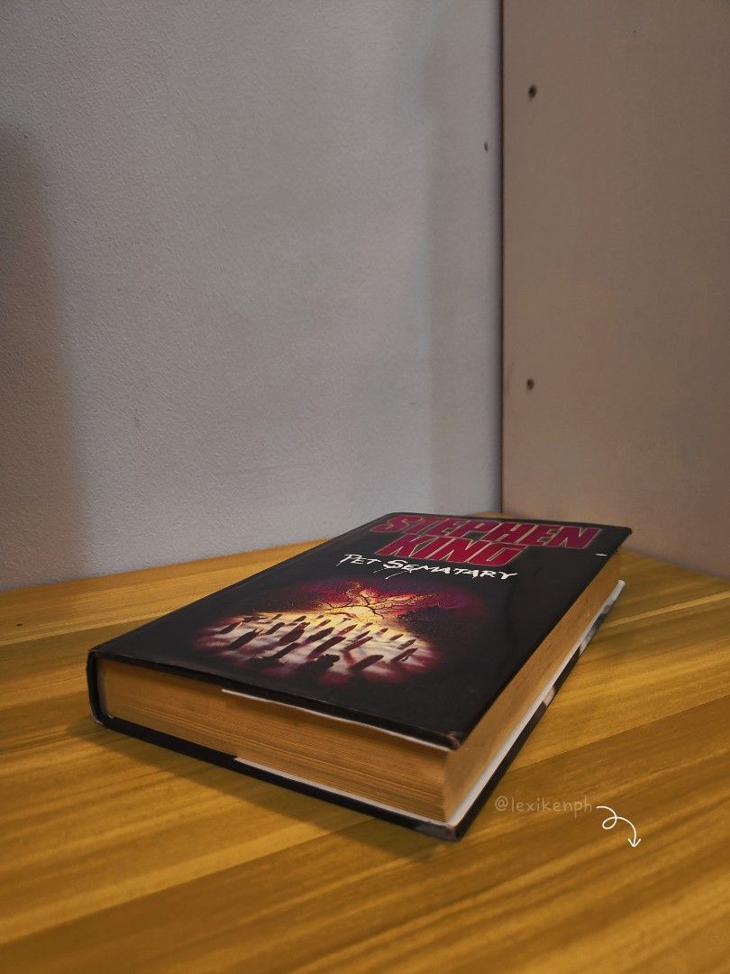 Pet Sematary by Stephen King | HB (Category: Storybooks) located in Cebu City. Submitted by lexikenph (Listing ID 1447908737, Image 3). Description: - Stephen King's Pet Sematary - Classic horror novel - Pages are yellowed with age - Spine shows some wear - Cover art is intact - Perfect for horror enthusiasts Hi book lovers. Letting go some of my books. Hope these books find their new lovely owners soon. Preloved copies. Please manage expectation