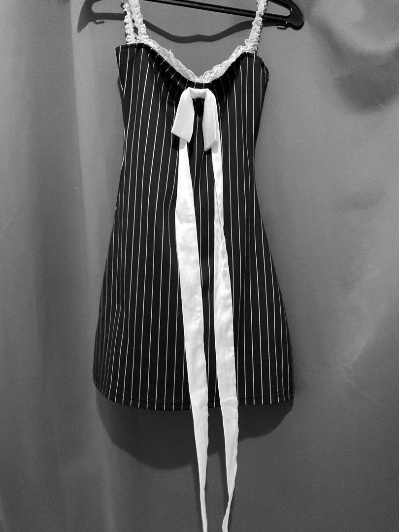 Petite Black dress (Category: Dresses) located in Manila. Submitted by cessk (Listing ID 1448055696, Image 1). Description: Price is negotiable just message me!! Fits 22-23 inch waist .