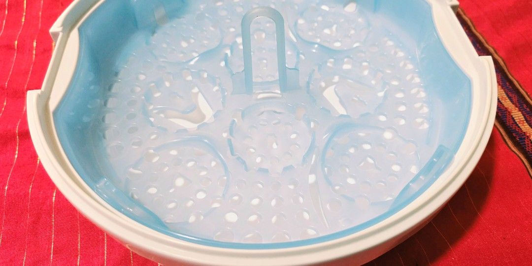 Philips Avent Microwave Steam Sterilizer. (Category: Breastfeeding & Bottle Feeding) located in Malolos. Submitted by candyproj (Listing ID 1448039311, Image 2). Description: Philips Avent Microwave Steam Sterilizer. This product uses natural steam to kill 99.9% of harmful germs and bacteria on baby feeding equipment without the use of chemicals. Key Specifications & FeaturesCapacity: Designed to hold up to 4 to 6 Philips Avent bottles and access