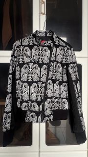 (Kategori: ) berada di . Dikirim oleh ChiesCorner (ID iklan 1447966285, Gambar 1). Deskripsi: .