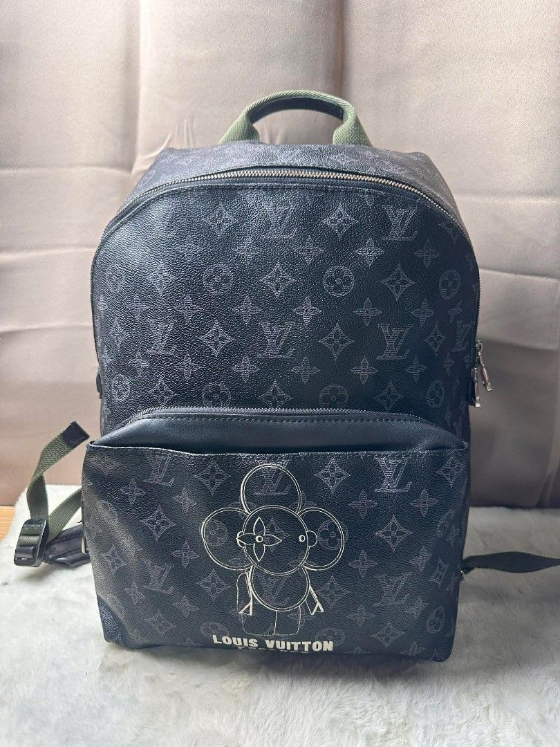 Preloved lv backpack (Category: Luxury Bags & Wallets) located in Butuan. Submitted by leah_31.1994 (Listing ID 1448027127, Image 1). Description: in good condition.