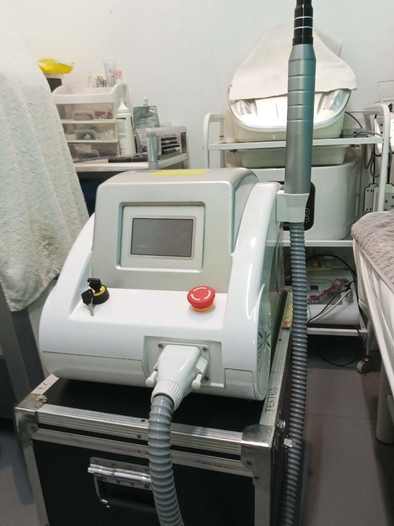 Professional Beauty Machine Set for Salon Use (Category: Body Care) located in Caloocan City. Submitted by ranation (Listing ID 1447949777, Image 1). Description: - Professional beauty equipment set - Includes: Laser machine, LED therapy mask, Multi-function beauty instrument - Also includes: Handheld device, Separate unit with multiple probes - All units confirmed to be in working order - Ideal for salon or spa use.