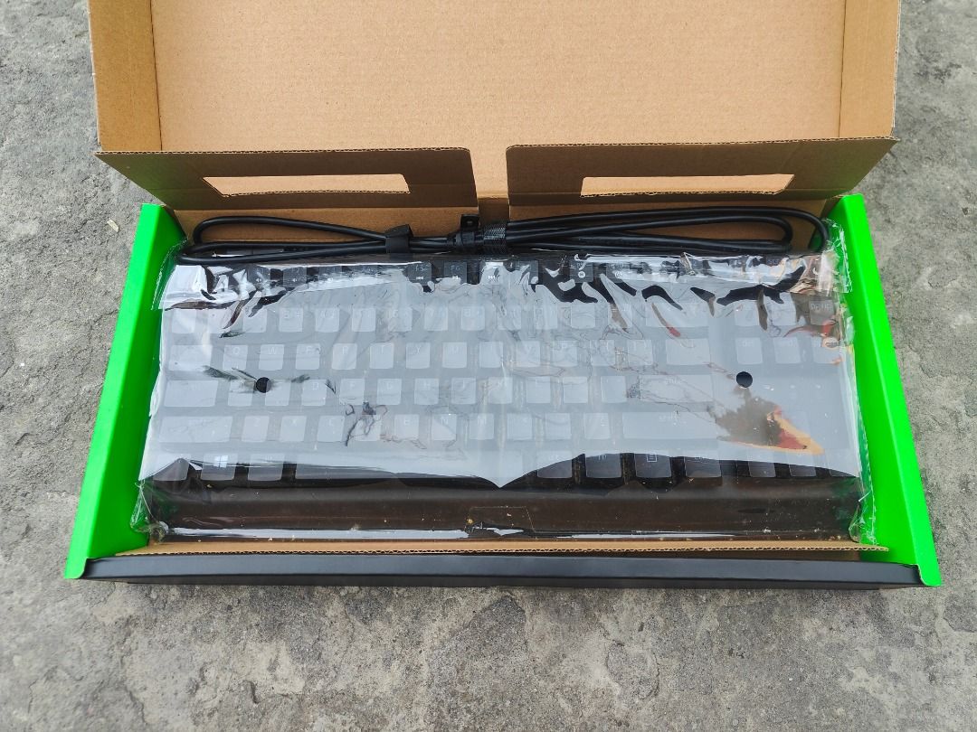 Razer Blackwidow V3 Tenkeyless Mechanical Gaming Keyboard - TKL (Category: Computer Keyboard) located in Dasmarinas. Submitted by mezzeric (Listing ID 1447978559, Image 2). Description: Used and works well with no issues. A bit dusty since it was stored in our storage room for about a year and a half. Comes with everything shown in the pictures. Will remove the ad once sold. Price is firm. Pickup only at Mabuhay City, Paliparan 3, Dasmariñas, Cav