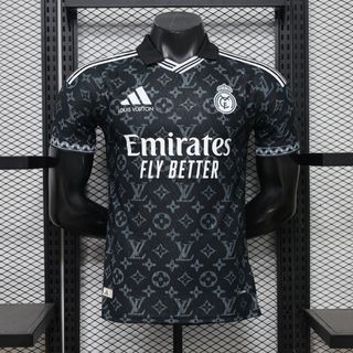 (Category: ) located in . Submitted by calcio_sport_jersey (Listing ID 1448038248, Image 1). Description: .