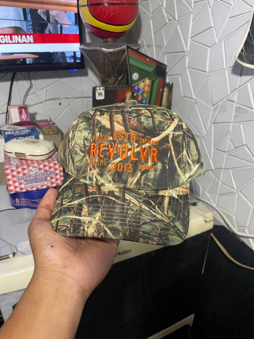 REVOLVR REALTREE (Category: Caps & Hats) located in Manila. Submitted by slimehash (Listing ID 1448038989, Image 2). Description: New Drop Hats🧢 🔥 DM to purchase🛒📩 Mop: Gcash | Maya🏷️ Currier: J&T | Lalamove🚚✈️ Authentic & Brand New💯✅ Location: Quiapo Manila📍 #Newarrival #Importedcaps #Capsforsale.