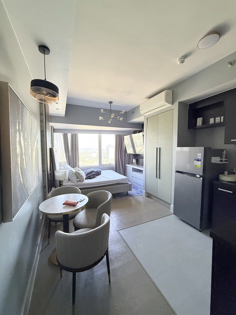 Rockwell Studio (Category: Apartments & Condos) located in Manila. Submitted by bossprimeproperties (Listing ID 1448019759, Image 1). Description: The Proscenium Residences 30sqm Fully Furnished Inclusive of Association Dues No parking Slightly negotiable .