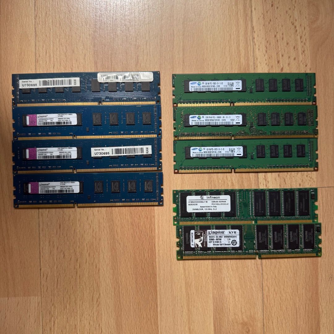 SDRAM (Assorted) (Category: Memory & SD Cards) located in Singapore. Submitted by tcwdoggy (Listing ID 1447936627, Image 1). Description: $9.50 take all. Assorted SDRAM to get rid of, some of it was used in an old MacPro 5,1, meaning they are ECC RAM. Pleas know what you are buying and not for fussy buyer. I use Mac mini nowadays and no use for such RAMs. I can't say for sure they are all working. Deal in Sengkang/Buangkok San/sengkang area..