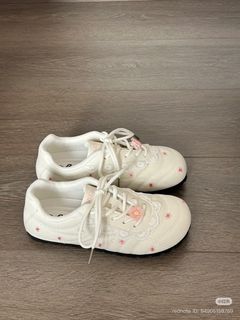 (Kategori: ) berada di . Dikirim oleh mysecondstuffhere (ID iklan 1447957985, Gambar 1). Deskripsi: .