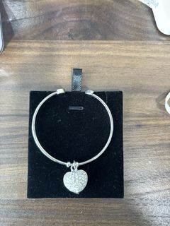 (Category: ) located in . Submitted by loveginny (Listing ID 1447947238, Image 1). Description: .