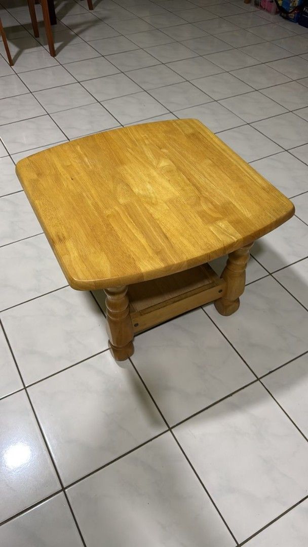 Solid Wood coffee table (Category: Tables & Sets) located in Kuala Lumpur. Submitted by Yann33 (Listing ID 1447899270, Image 1). Description: Solid wood table as per picture size 60cm x 60cm x Height 45cm.