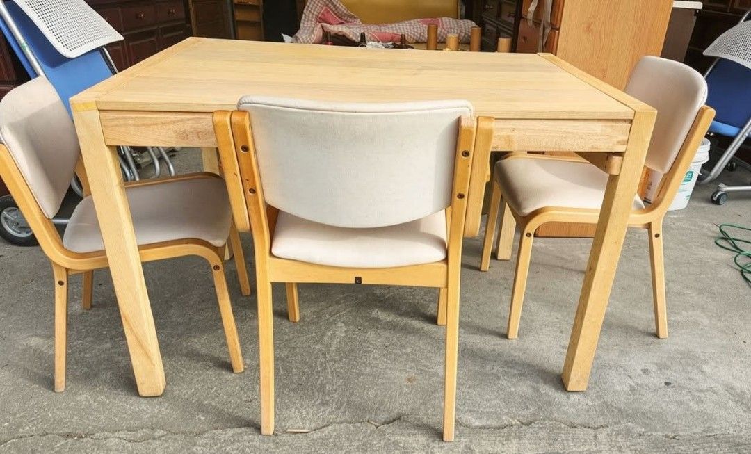 SOLID WOOD DINING SET (Category: Tables & Sets) located in Sablan. Submitted by gongonshelley12 (Listing ID 1448047277, Image 3). Description: JAPAN SURPLUS EXCELLENT CONDITION PANG FOR KEEPS PO ITO DETACHABLE YUNG MGA PAA KAYA MADALING ITABI PAG HINDI GAGAMITIN GENUINE LEATHER-CUSHIONED YUNG MGA UPUAN PWEDE PA DAGDAGAN YUNG CHAIRS PANG 6-SEATERS DIMENSIONS: L - 53.5 IN x W - 31.5 IN x H - 28.5 IN..