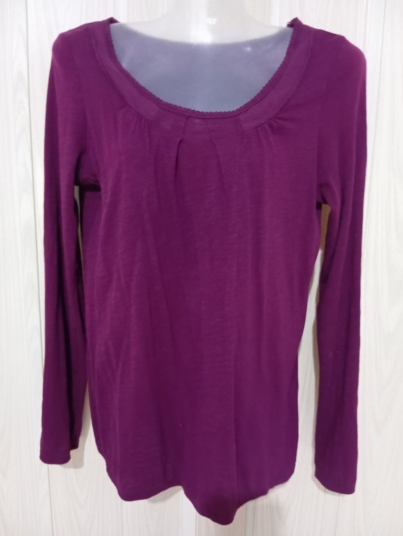 s.oliver Purple Long Sleeve Top (Category: Longsleeves) located in Dasmarinas. Submitted by kei05 (Listing ID 1447891891, Image 3). Description: - Brand: S.Oliver - Color: Purple - Style: Long sleeve top - Neckline: Round with gathering detail Issue - Fabric: Soft and comfortable - Versatile: Great for layering or wearing on its own - Pair with: Jeans or skirts Issue- may super liit ba butas halos di naman nakikita kapag suot.