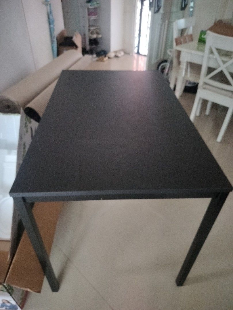 Study table (Category: Tables & Sets) located in Singapore. Submitted by qaiqashy (Listing ID 1447980482, Image 3). Description: need to sell asap clean and still in good condition.