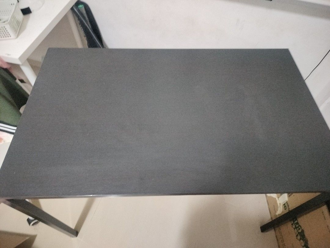 Study table (Category: Tables & Sets) located in Singapore. Submitted by qaiqashy (Listing ID 1447980482, Image 1). Description: need to sell asap clean and still in good condition.