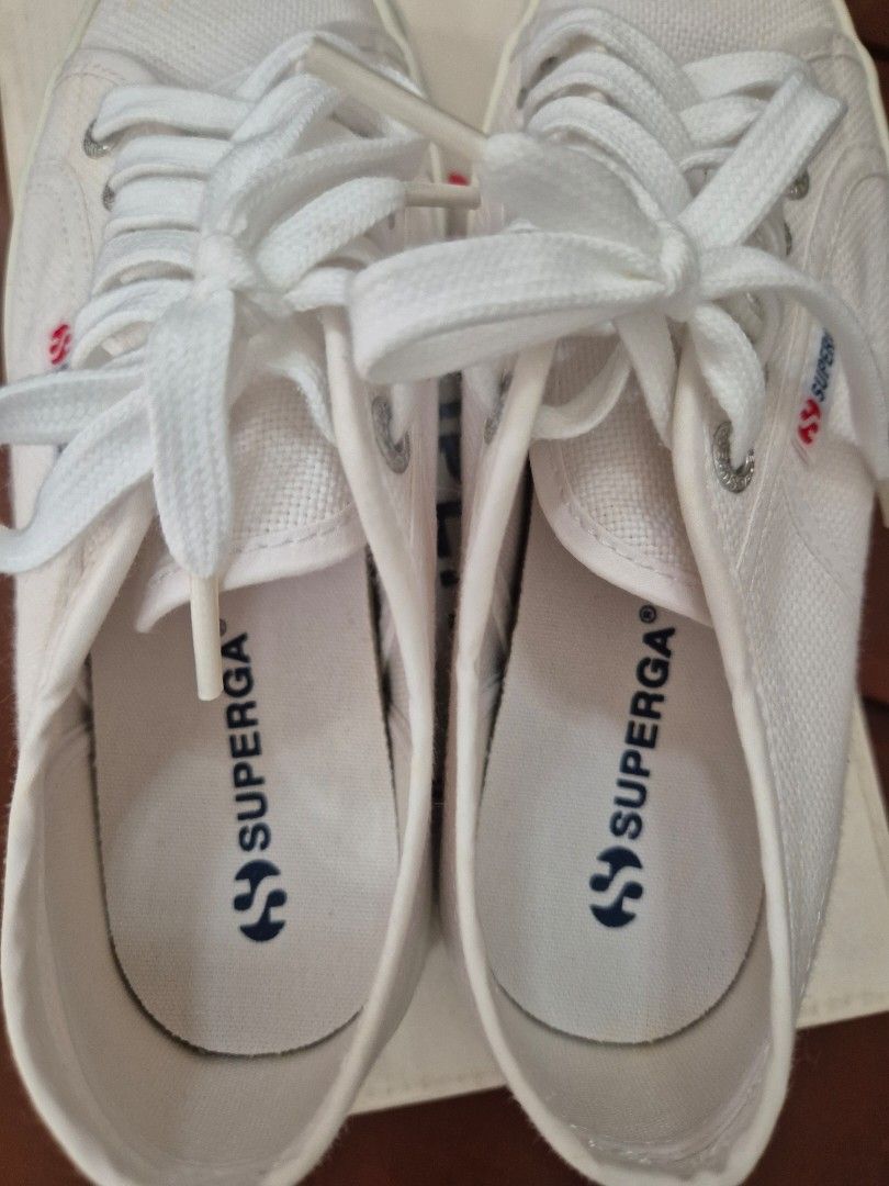 Superga White Canvas Sneakers with Box (Category: Sneakers) located in San Jose. Submitted by nova2023 (Listing ID 1447890869, Image 3). Description: - Classic white Superga canvas sneakers - Low-top design with lace-up closure - Includes original Superga box - Ideal for everyday wear and versatile styling.