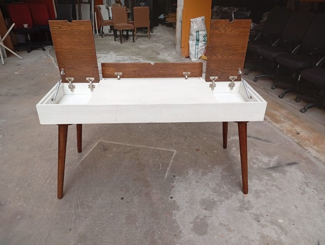 Table (Category: Shelves, Cabinets & Racks) located in Petaling Jaya. Submitted by nm016648427690 (Listing ID 1448044702, Image 3). Description: Table Size : W,60.cm,L,140.cm,H,75.cm RM-220 Code :T-029 Stock Available : 1 Condition : Goods ** (ABOVE PRICE DOES NOT INCLUDE DELIVERY & INSTALLATION) ** We are specialist in BUY or SELL New/Used Home Furniture or Office Equipment [ Perabot Kita Furniture ] Address: L1-03 times 89 Jalan 8A/133, Taman S