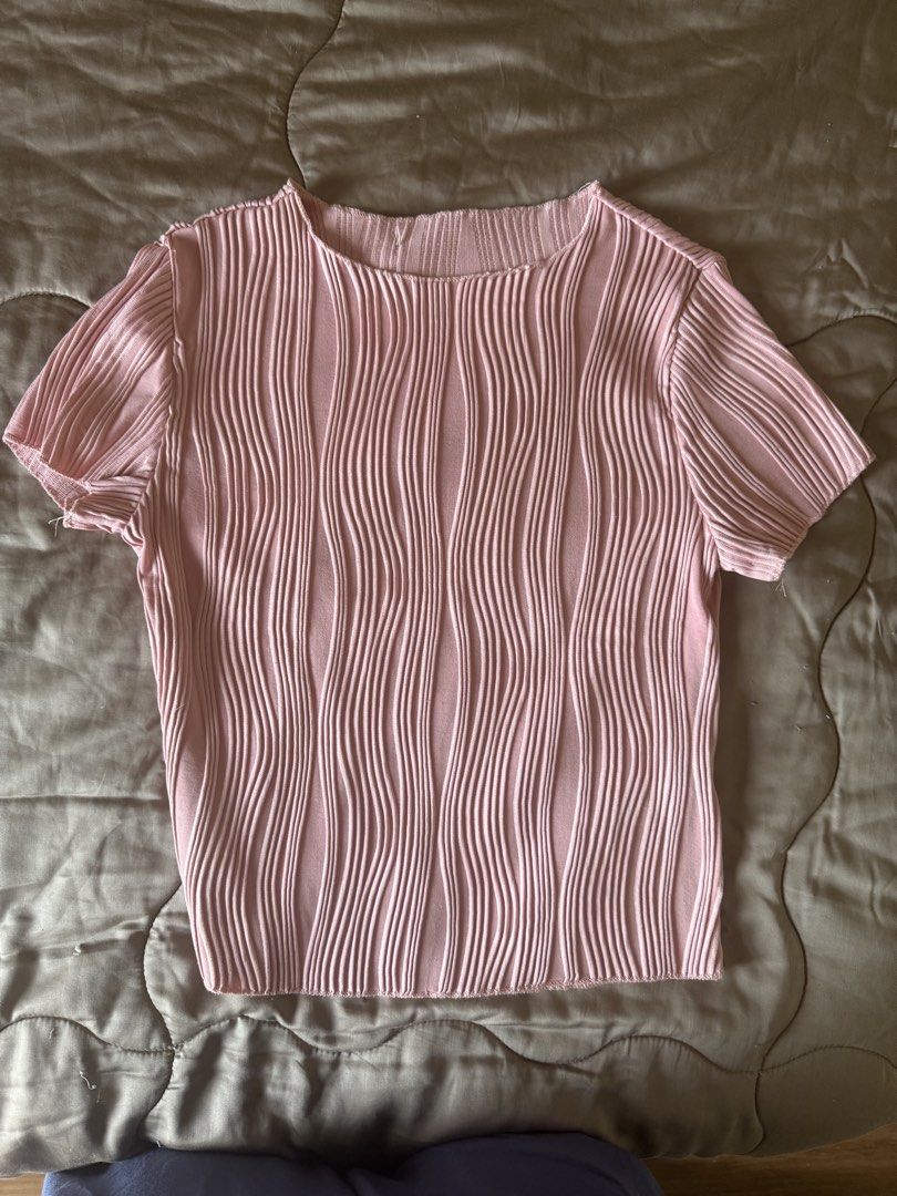 Take All for ₱200 (Category: Blouses) located in Quezon City. Submitted by aiceev (Listing ID 1447931496, Image 3). Description: .