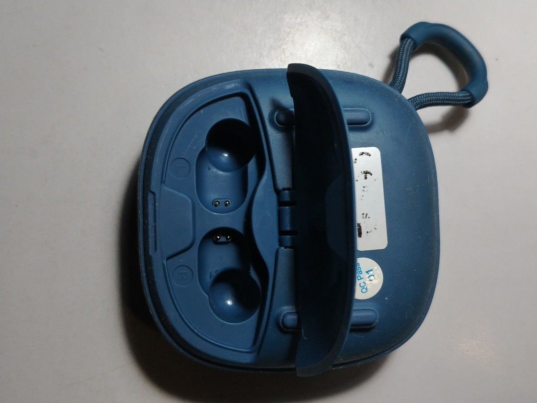 T&G Portable Bluetooth Speaker with USB, SD, AUX (Category: Soundbars, Speakers & Amplifiers) located in Quezon City. Submitted by 09277011179 (Listing ID 1447949397, Image 2). Description: - Blue T&G portable speaker - Stylish fabric finish - Convenient carry loop - Bluetooth connectivity - Additional playback options: USB, SD card, AUX ports - Compact and lightweight for easy portability - Perfect for enjoying music anywhere -missing earphones 